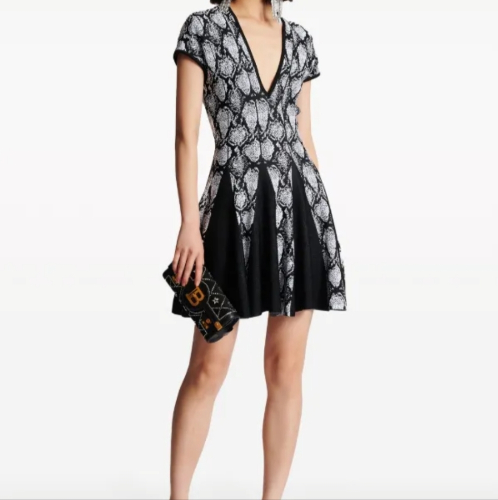 NWT Balmain Python Knit Dress Elegant Black and White Snake Patterned Dress